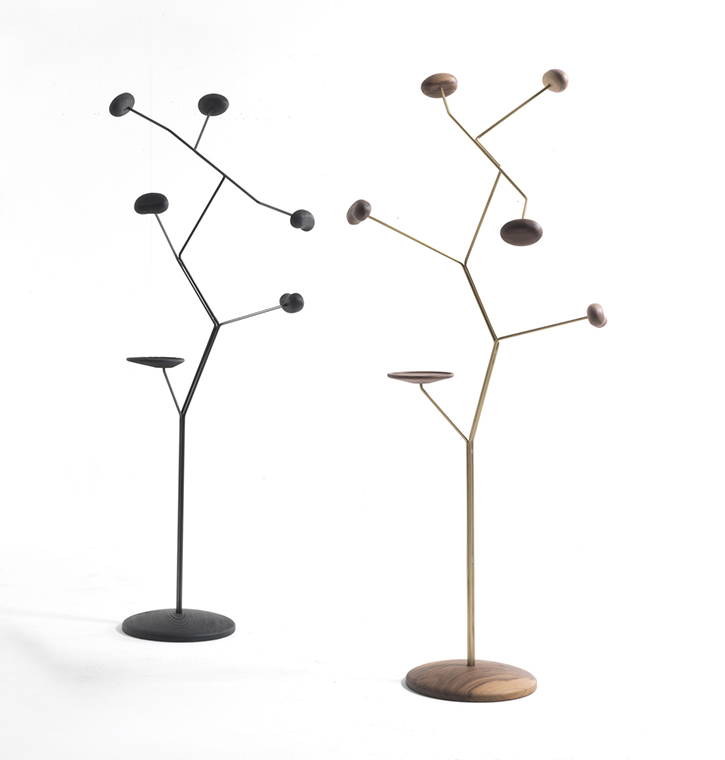 Durame - Seed - Coat hanger with metal structure and solid wood details