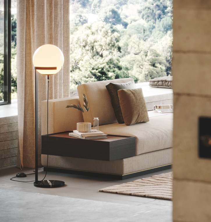 Laskasas - Clarke Floor Lamp 