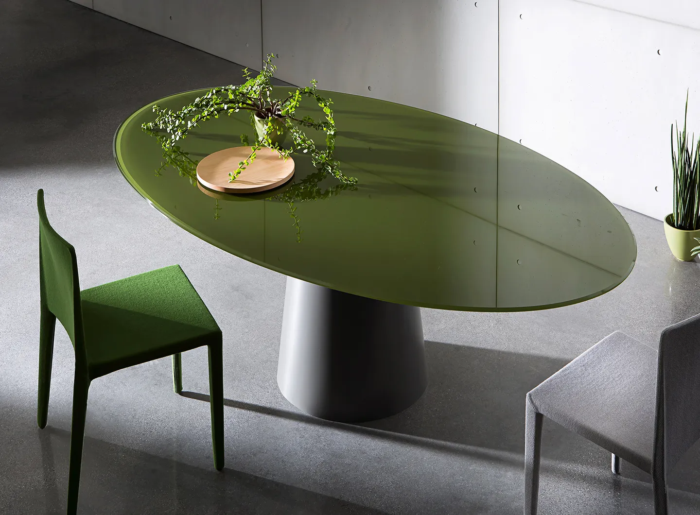 SOVET ITALIA Totem table elliptical