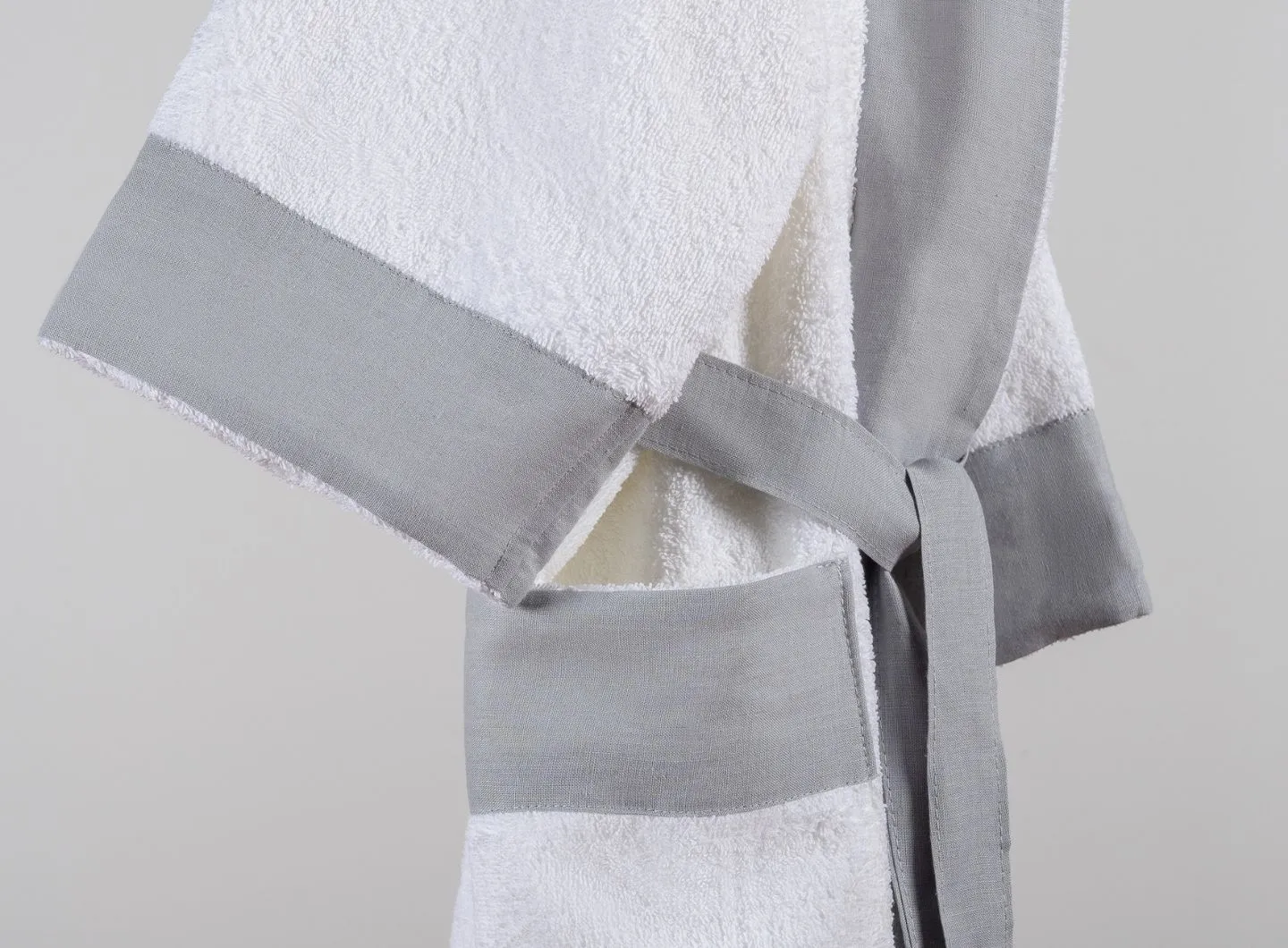 Rivolta Carmignani KANAPA bathrobe pearl grey