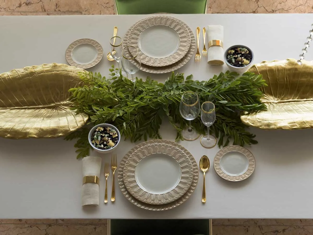 PEACOCK TABLE SET COLLECTION