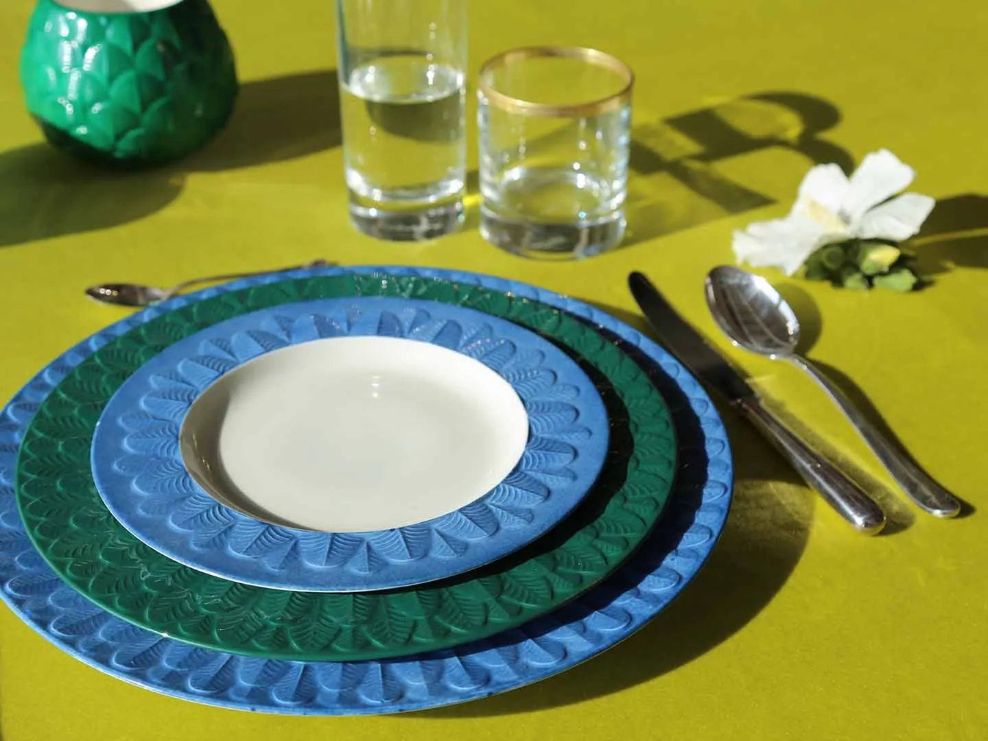 PEACOCK BALI TABLE SET 