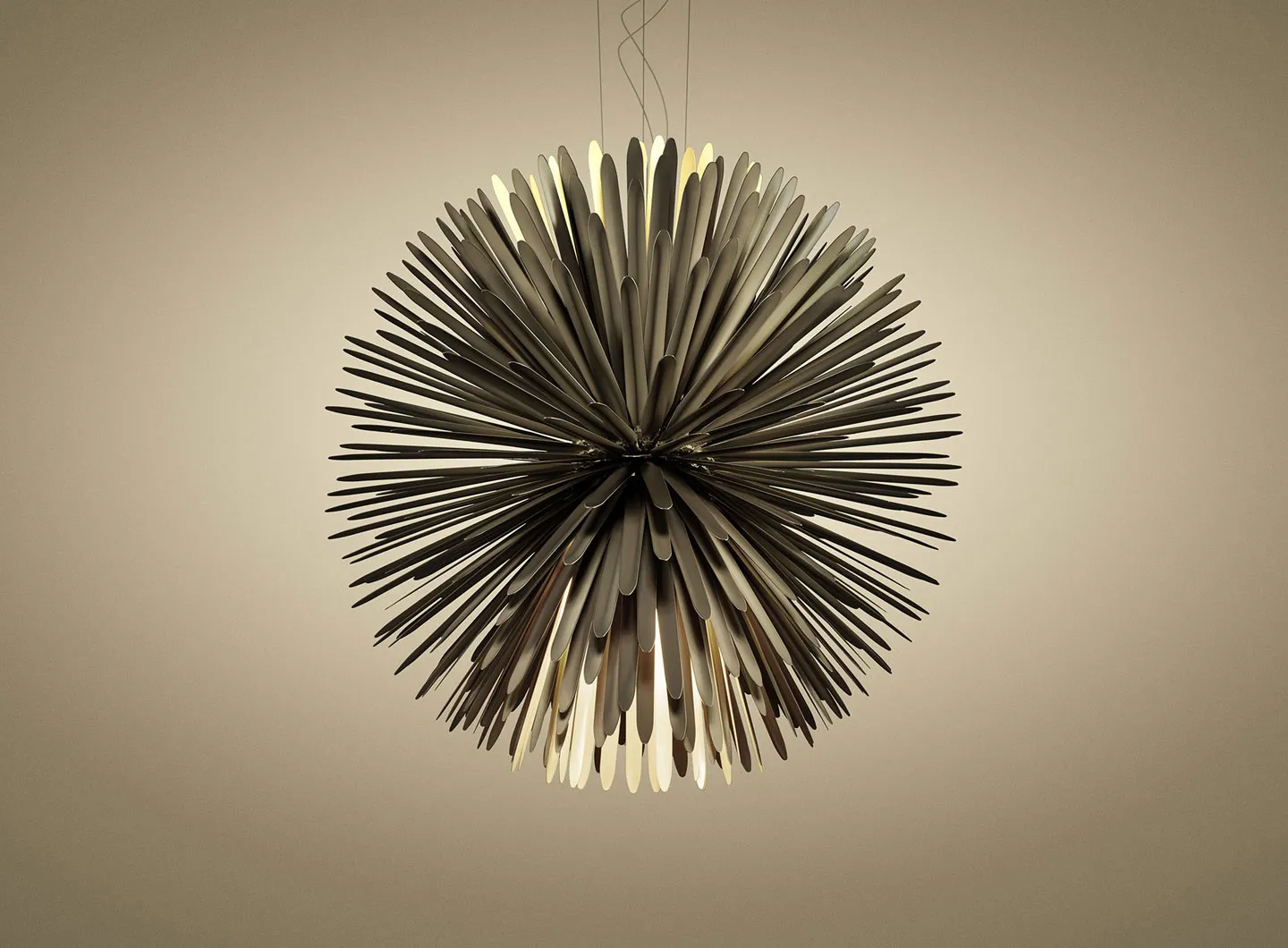 Sun - Light of Love sospensione oro, design Tord Boontje