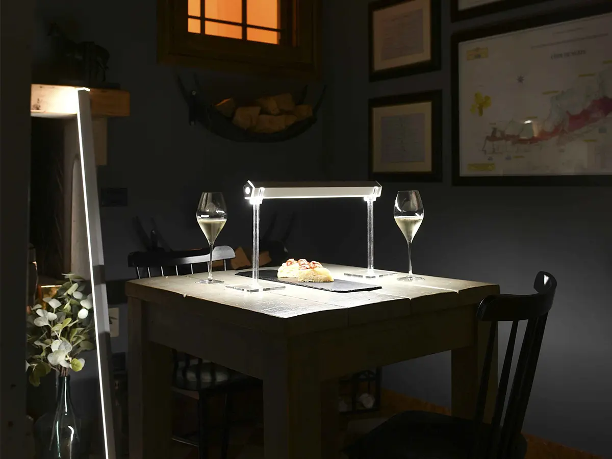 Zafferano _ Pencil table lamp, Stasera Corder (Treviso)