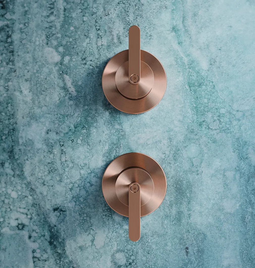 Manual shower mixer with integrated 2-way diverter, brushed roseè PVD - KIR9