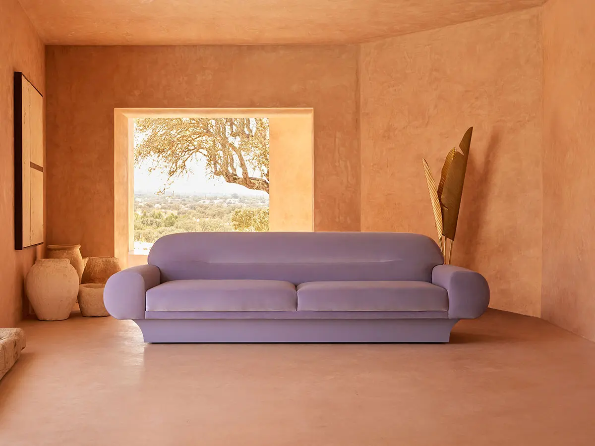 Roy 290 Sofa, by Munna