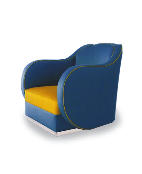 Armchair Betty :: MGC Mariani
