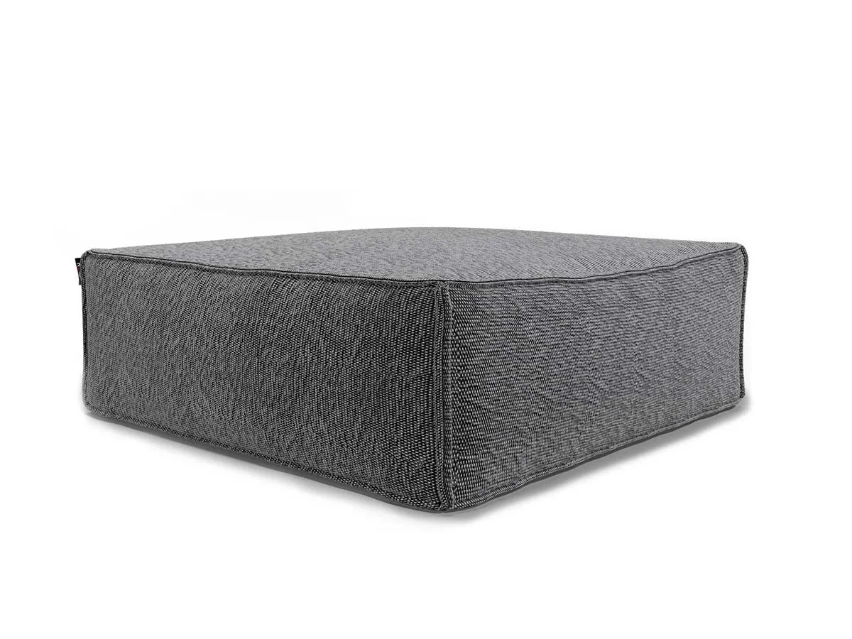 The square pouf