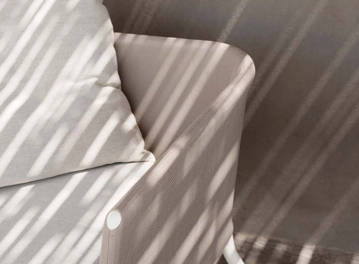 RODA_CALLA_ARMCHAIR_detail