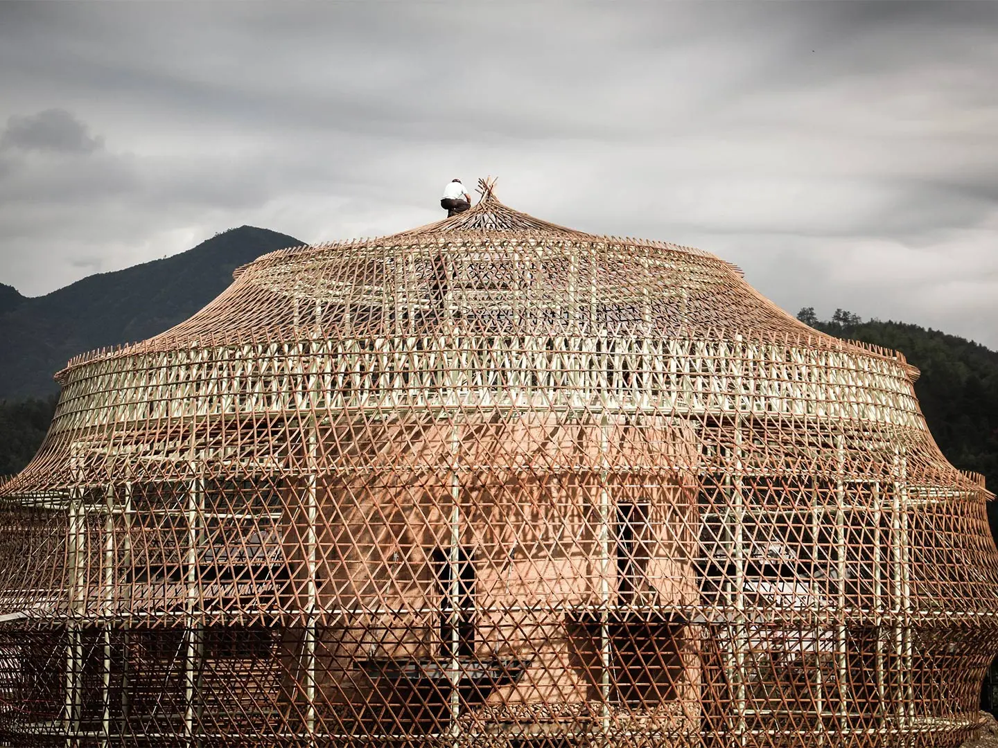 bamboo hostel, anna heringer, salone milano