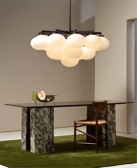 Cloudesley Pendant Large, Bronze