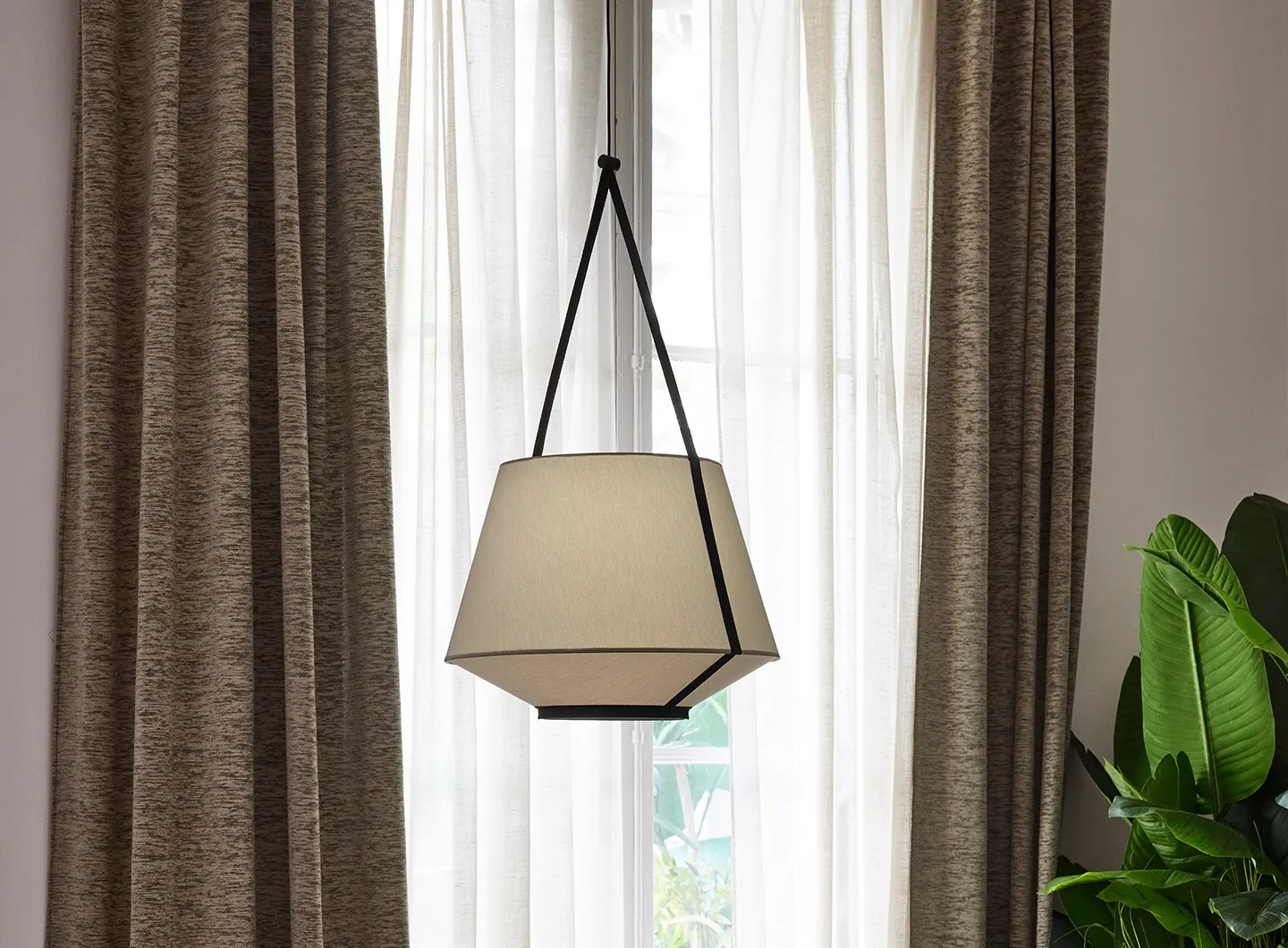 Pendant lamp CARRIE olive 