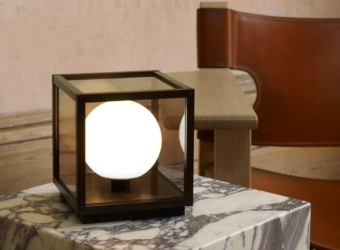 Pearl Table Light