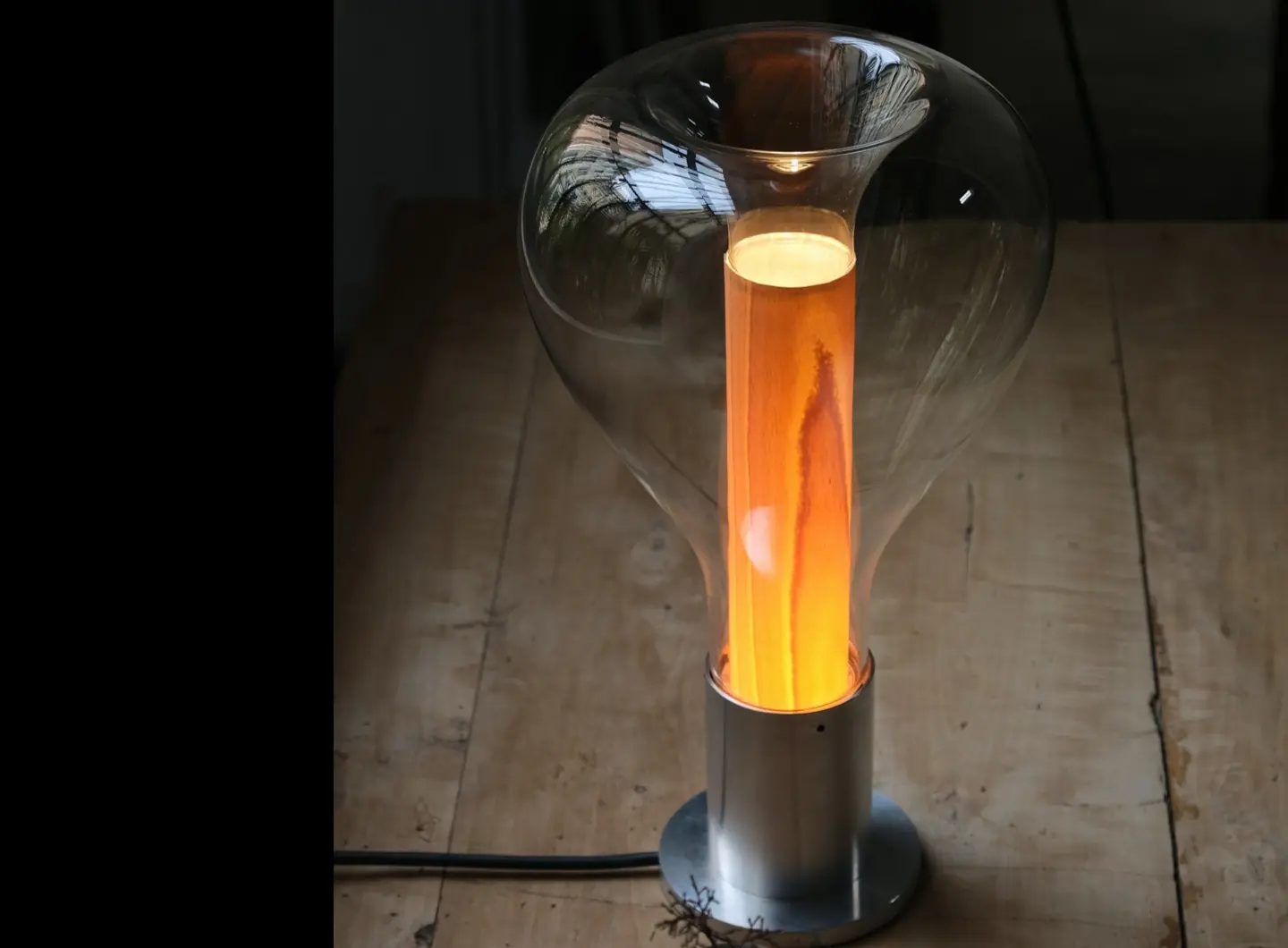 Eris table lamp by Mayice