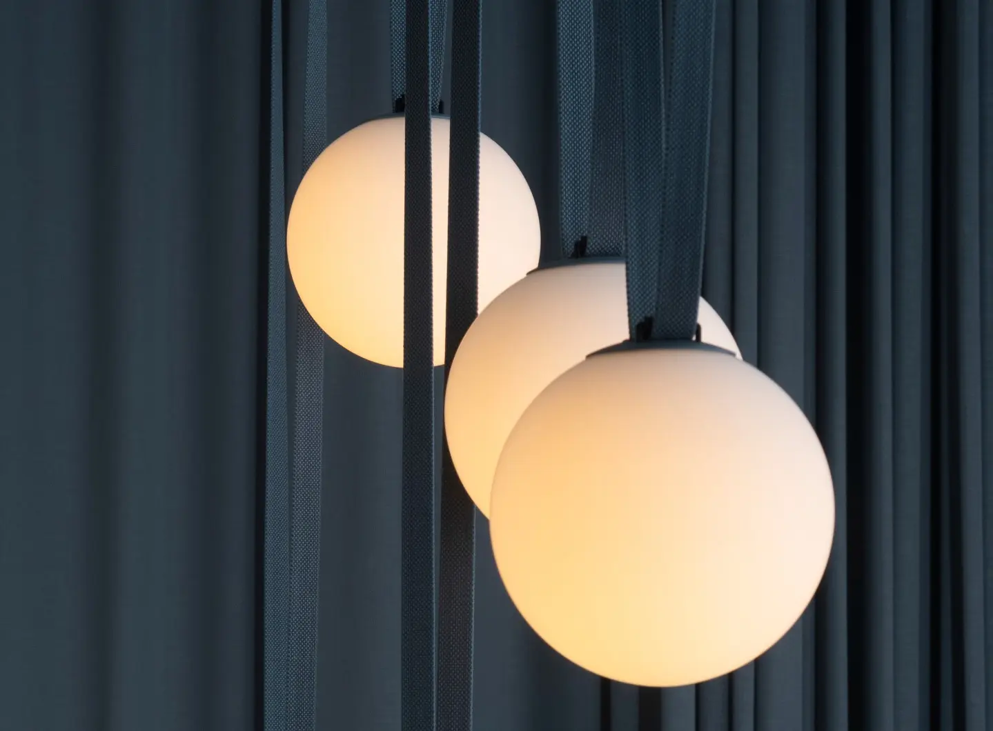 Vibia_Plusminus_Raining_Light_01.jpg