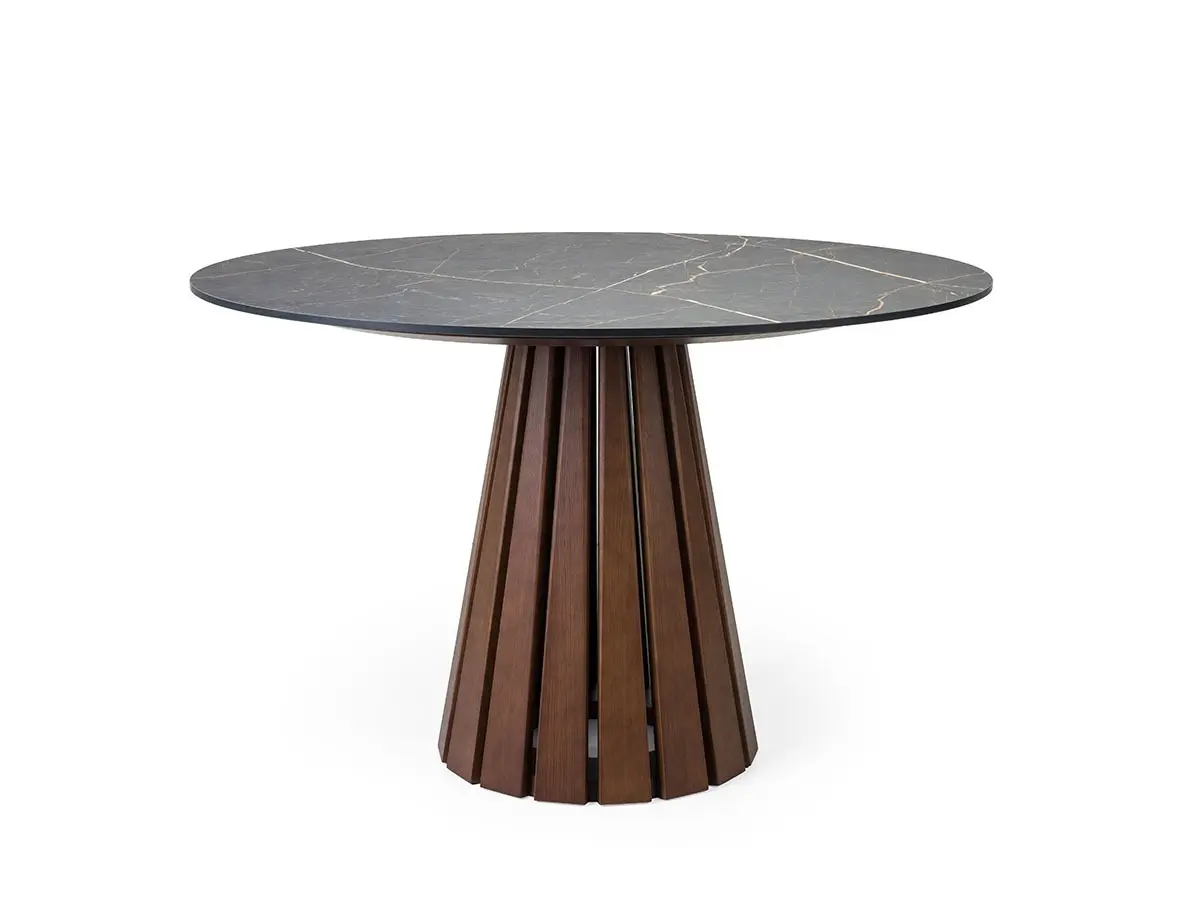 Lynn table