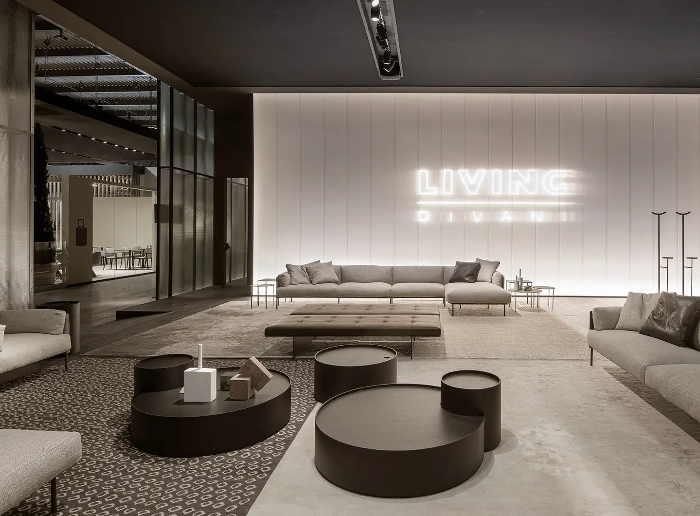 Living_Divani_Moon_Coffee_Table__32_.jpg