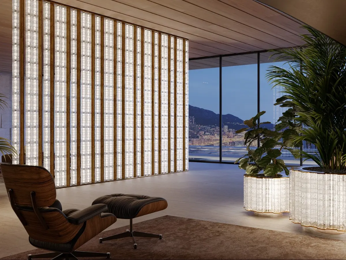 Endless luminous wall and Chronos luminous planter