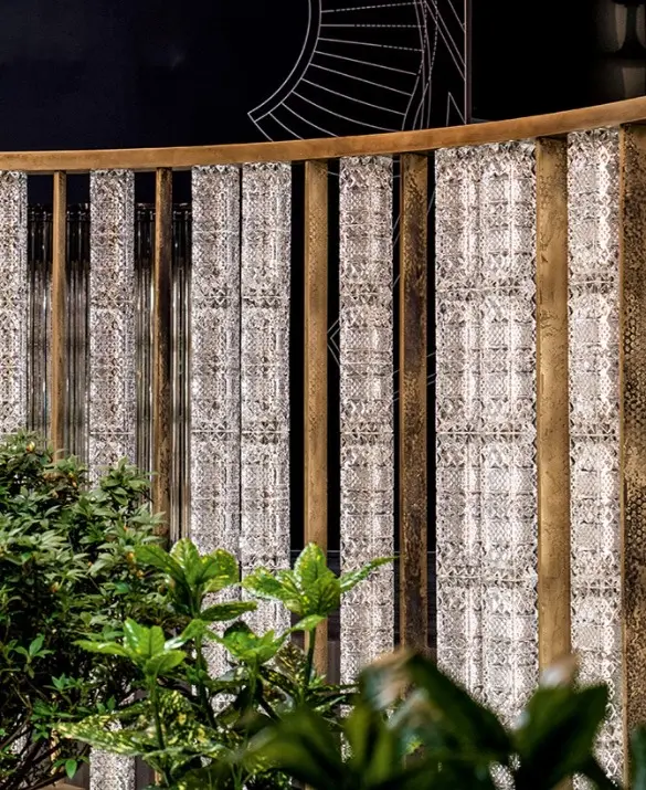 Endless luminous Wall