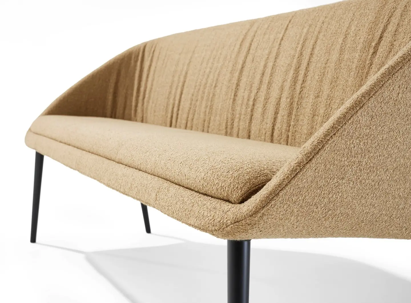 2520_dan_bank_220cm_newport22_detail_04.jpg