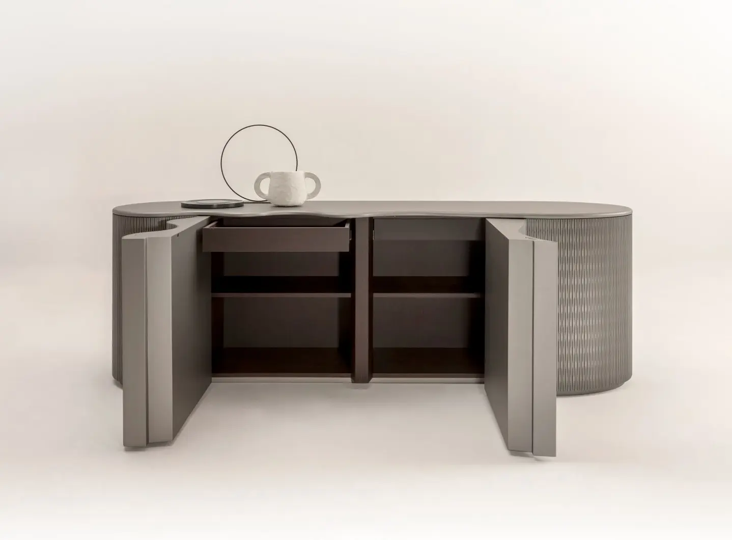 laurameroni_imperfetto_big_sideboard_06.jpg