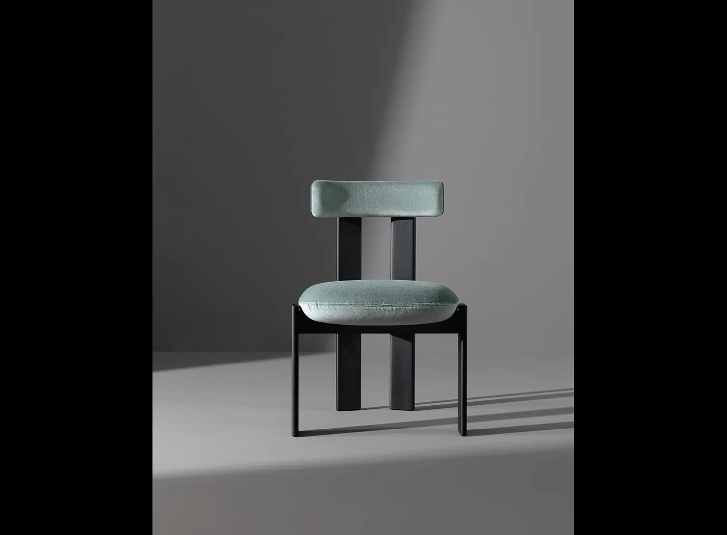 pi_chair_slider_1440x1060_01.jpg