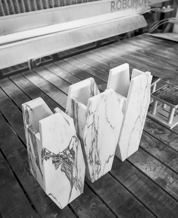 Romagno Marmi - Fragmenti Vases