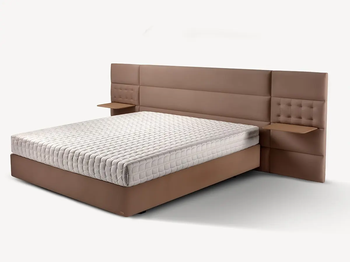 colunex_cosmopolitan_bed_03.jpg