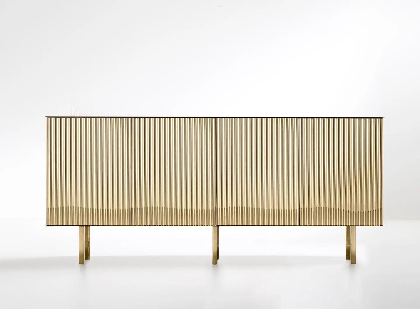 De_Castelli_Elizabeth_sideboard_Design_Nathalie_Dewez_PH_Alberto_Parise_01.jpg