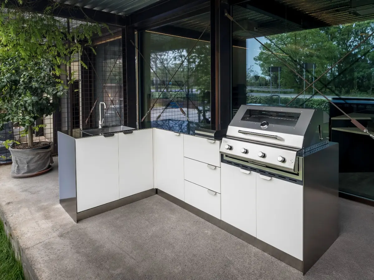 OF Outdoorkitchens