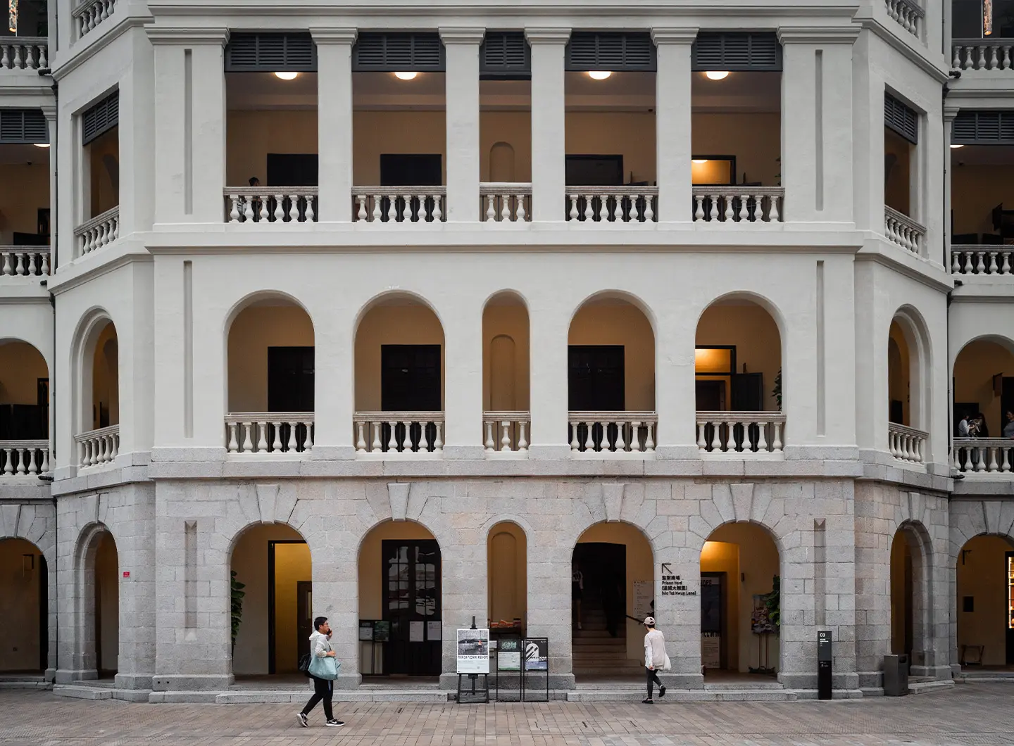 salonemilano, hong kong