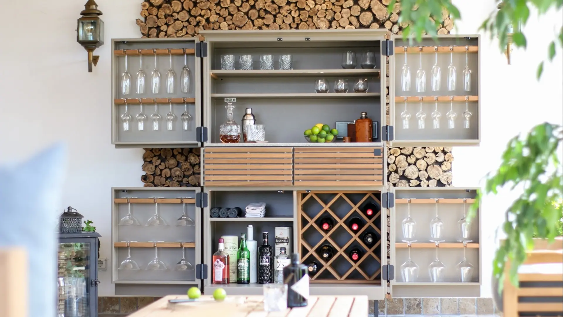 CUBIC OUTDOOR LIVING